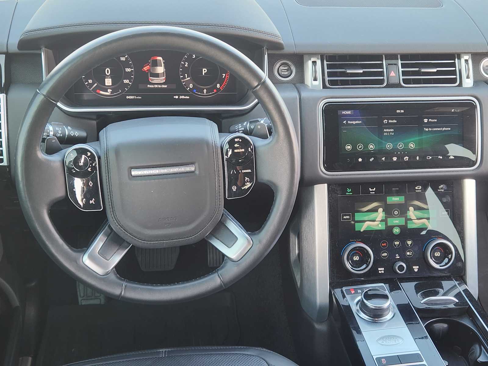 2020 Land Rover Range Rover HSE photo 26