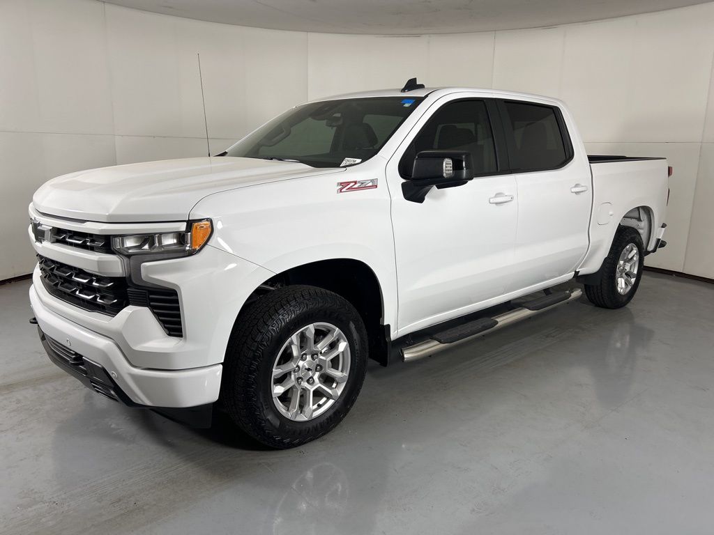 2025 Chevrolet Silverado 1500 RST photo 5