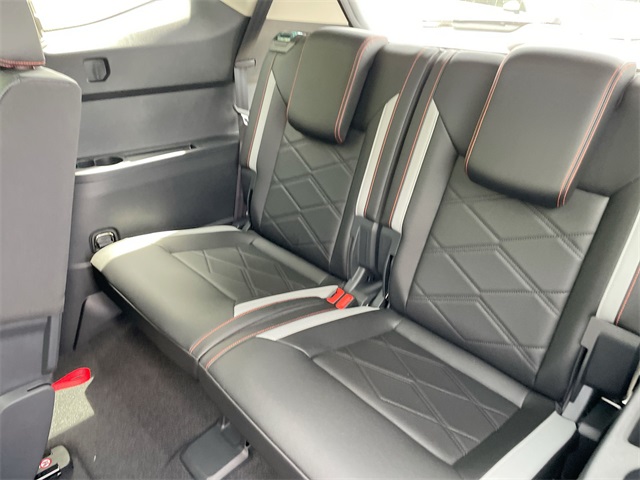 2025 Volkswagen Atlas Peak Edition SE Technology photo 42