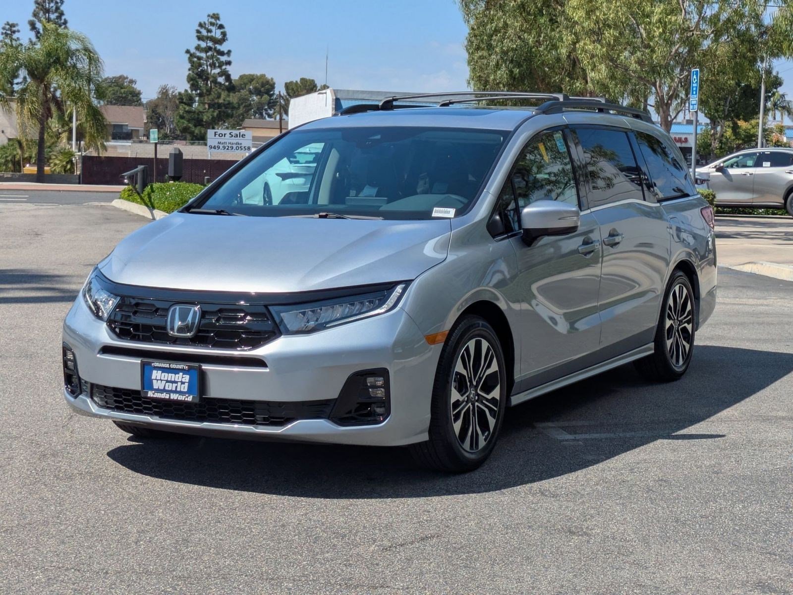 2026 Honda Odyssey Elite photo 3