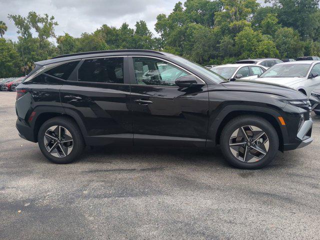 2025 Hyundai Tucson SEL photo 2