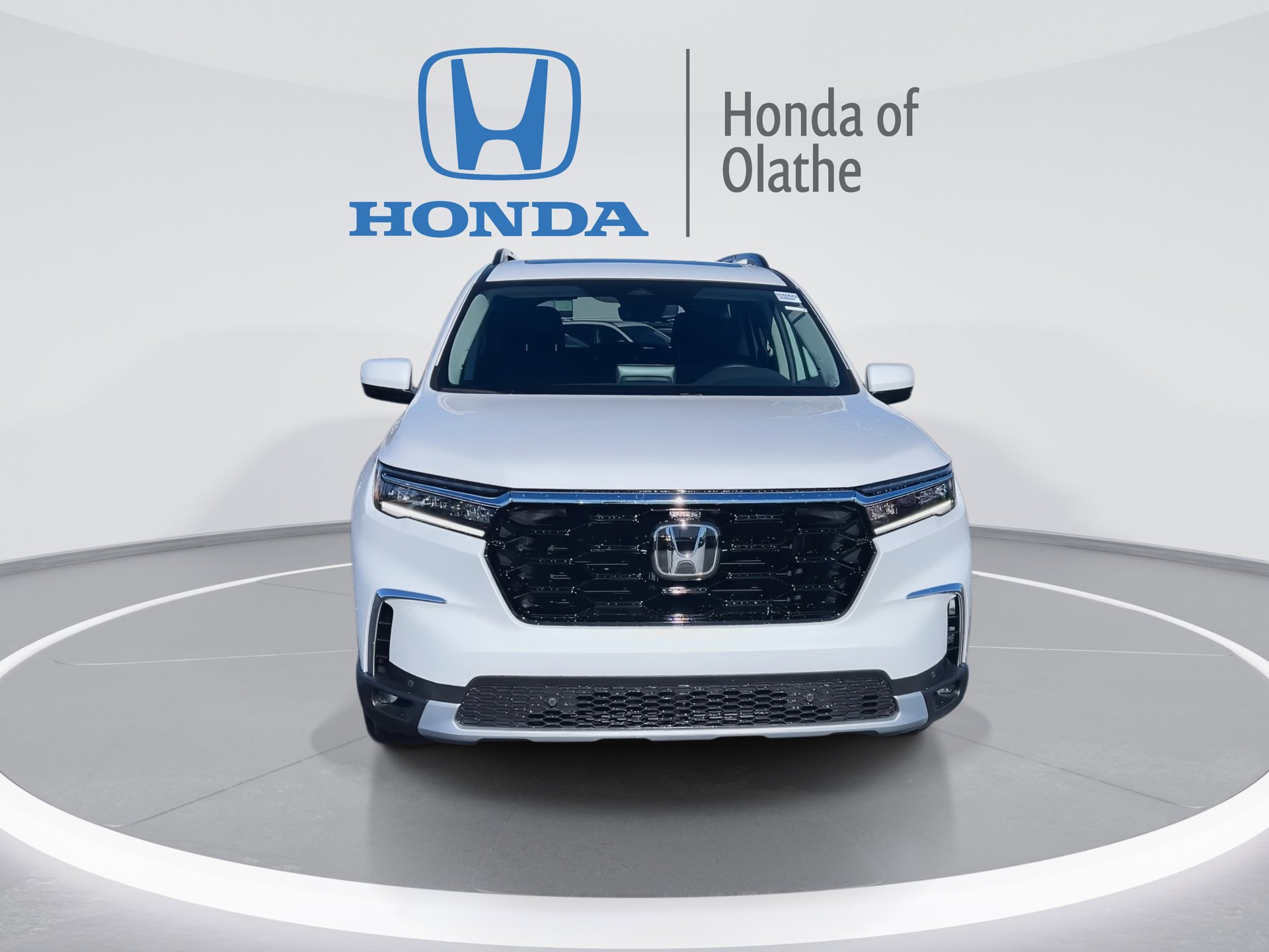 2025 Honda Pilot Touring photo 2