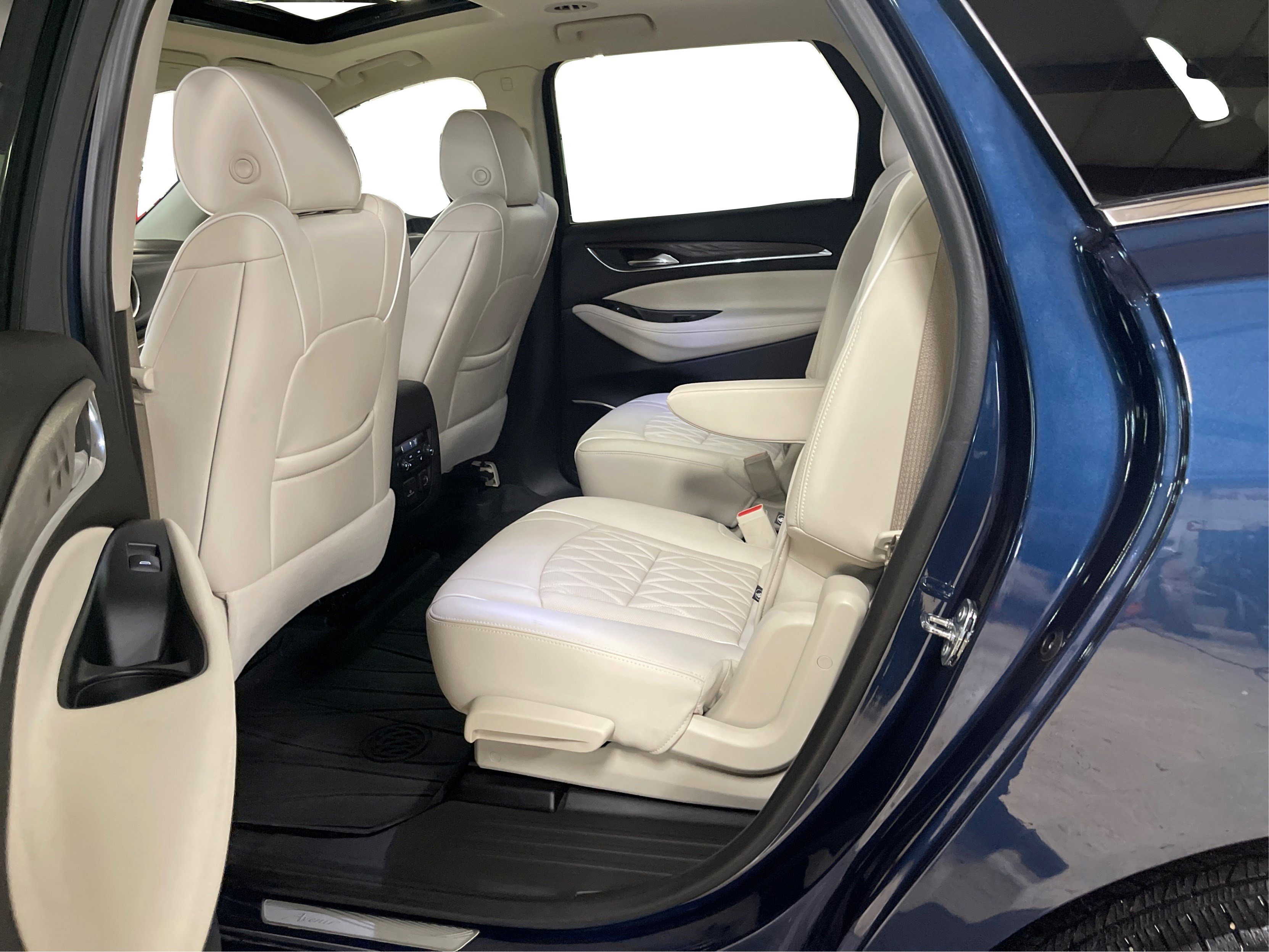 2022 Buick Enclave Avenir photo 15
