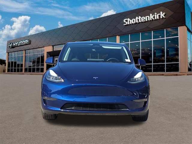 Used 2022 Tesla Model Y Long Range with VIN 7SAYGDEE6NA007151 for sale in Granbury, TX