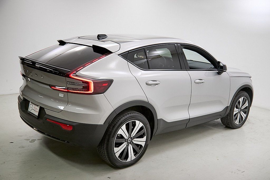 2023 VOLVO C40 - Image 8