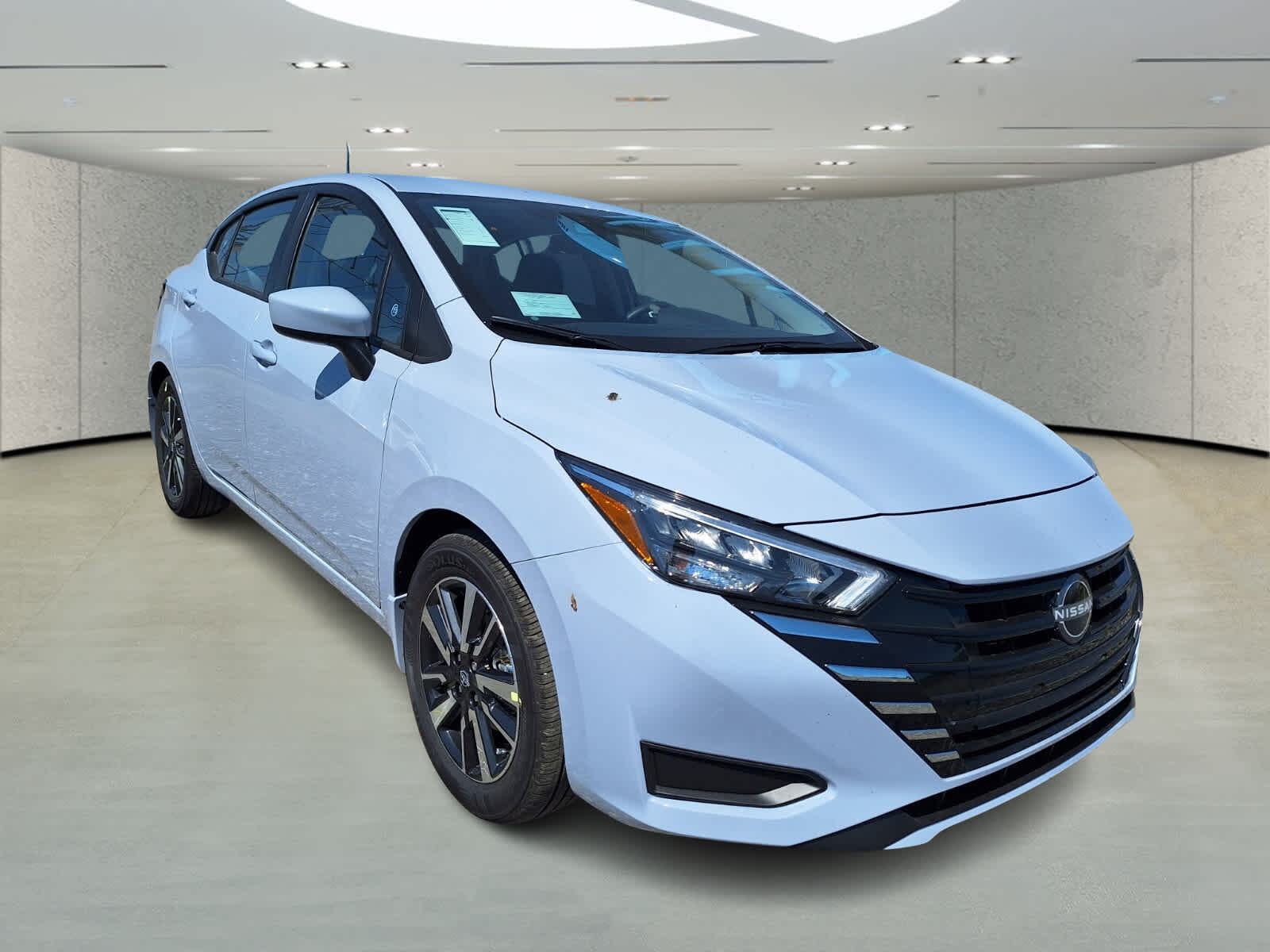 2025 Nissan Versa SV photo 7