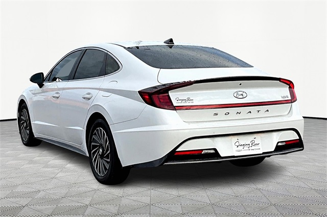 2022 Hyundai Sonata Hybrid SEL photo 2