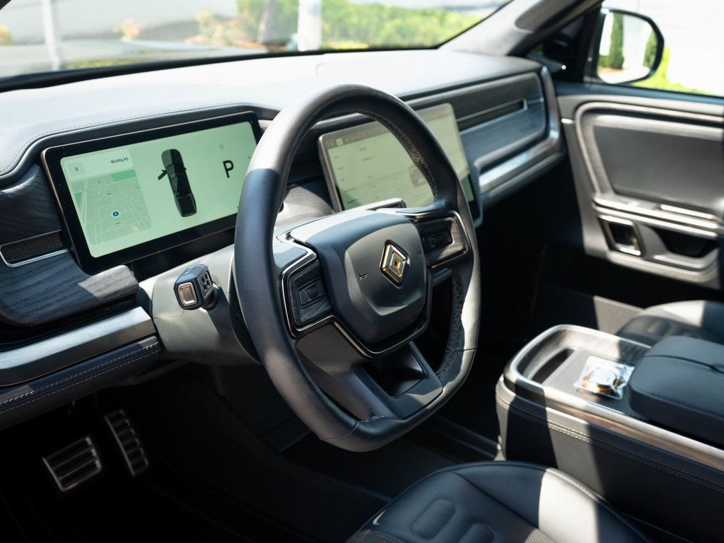 2023 Rivian R1T Adventure photo 13