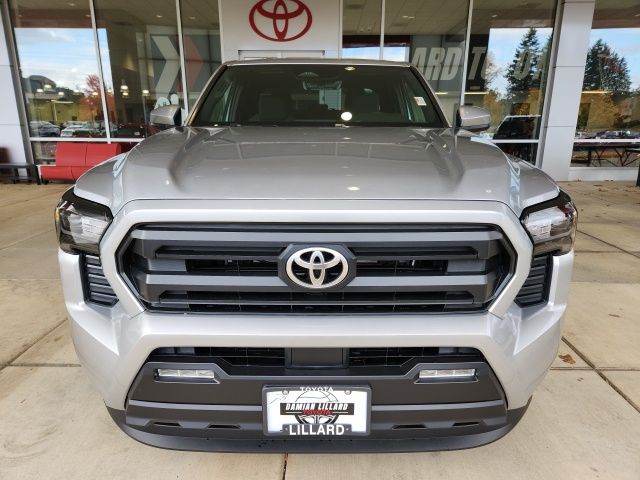 2025 Toyota Tacoma SR5 4x4 Double Cab photo 4