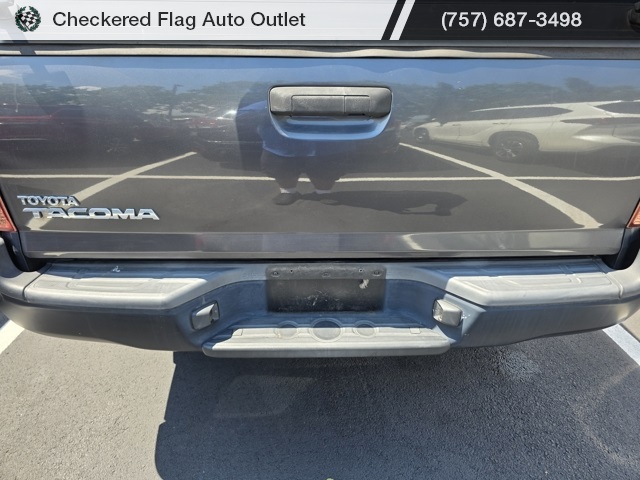 2015 Toyota Tacoma Base 4x4 photo 8