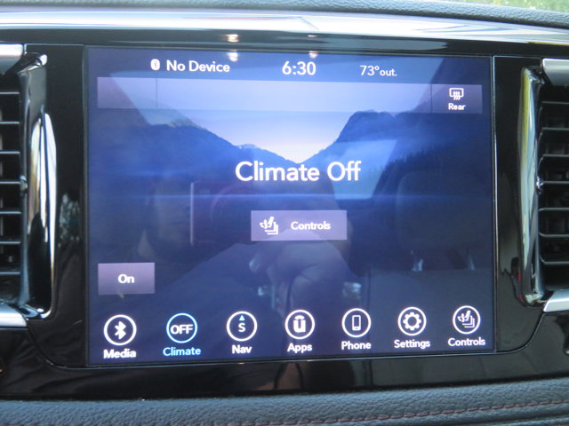 2020 Chrysler Pacifica Limited photo 19