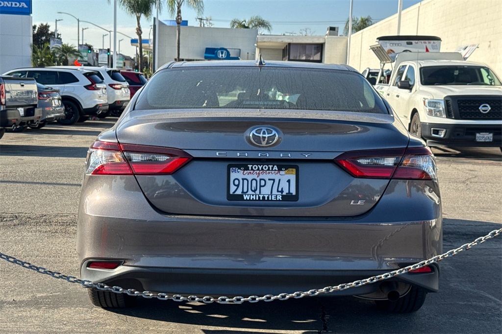 2023 Toyota Camry LE photo 3