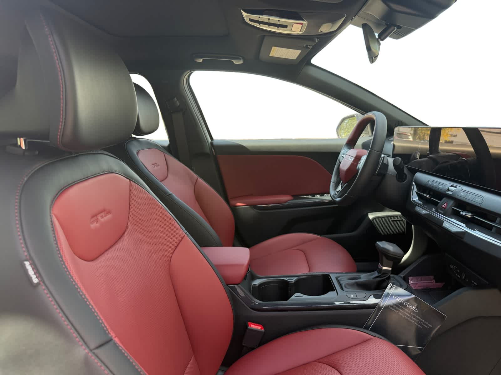 2025 Kia K4 GT-Line photo 15