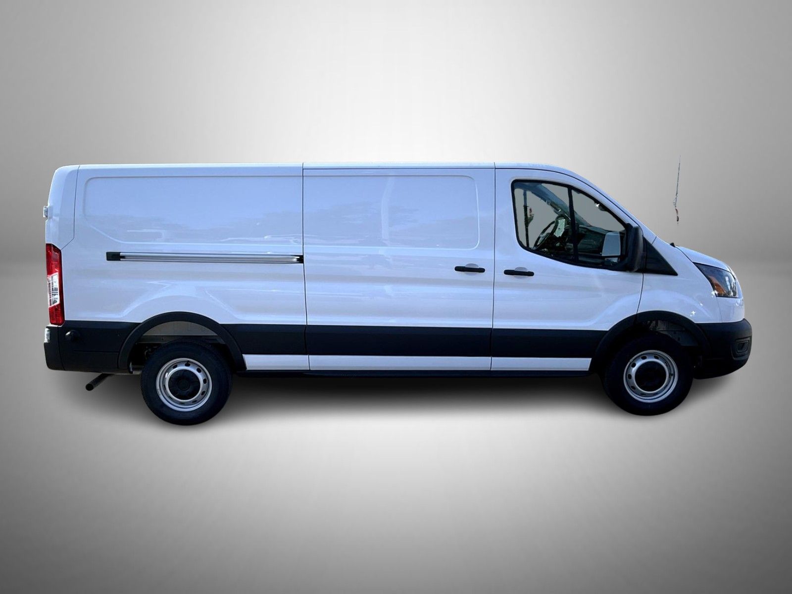 2025 Ford Transit Cargo photo 4