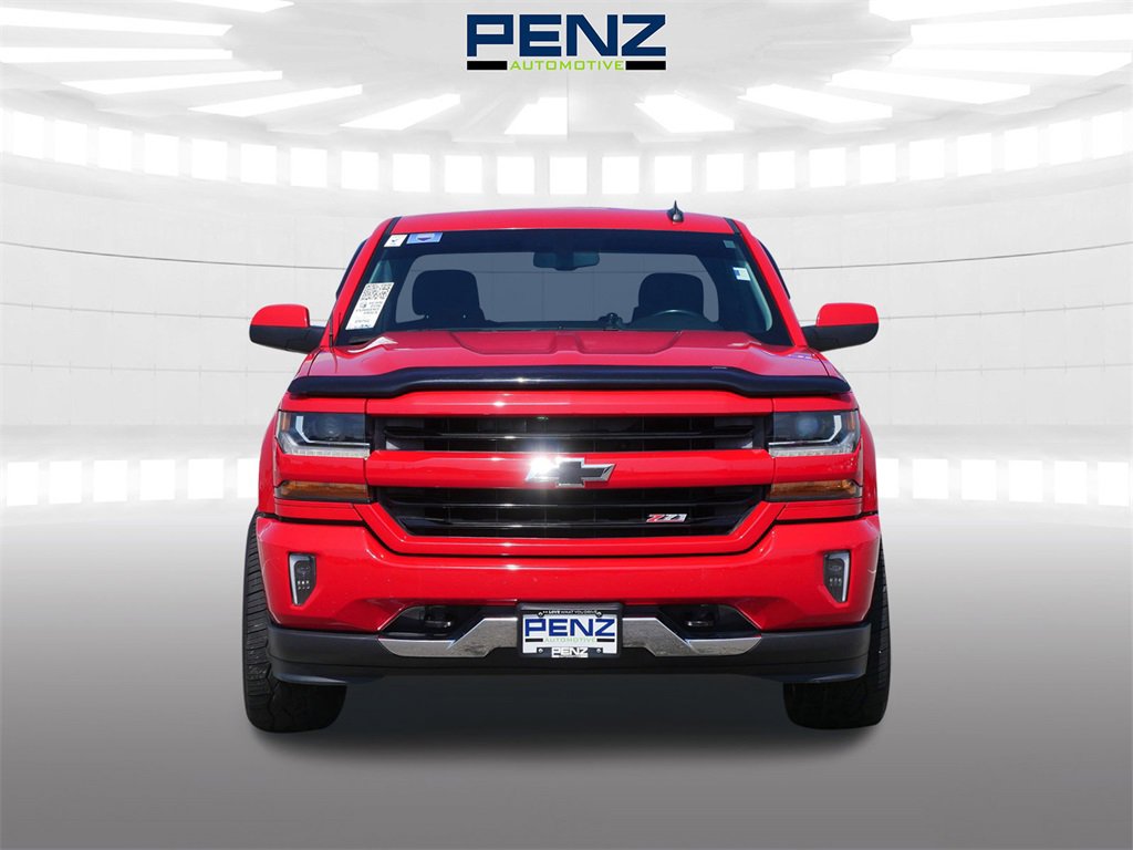 Used 2016 Chevrolet Silverado 1500 LT with VIN 3GCUKRECXGG131882 for sale in Spring Valley, Minnesota