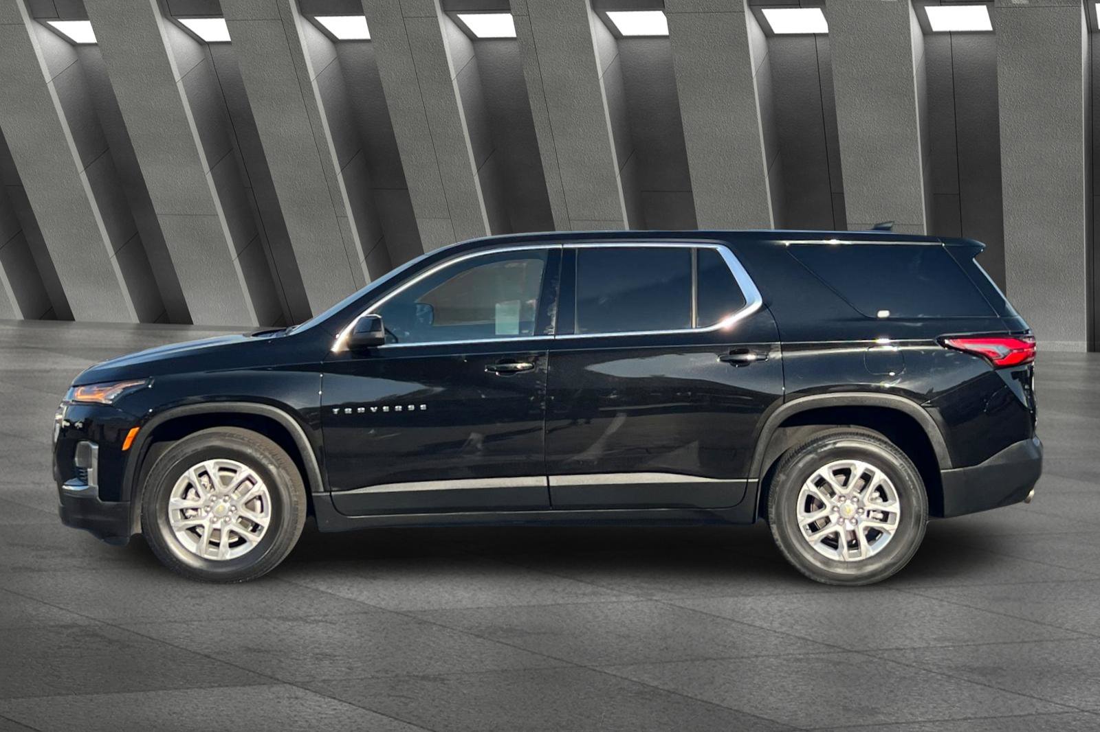 2022 Chevrolet Traverse LS photo 6