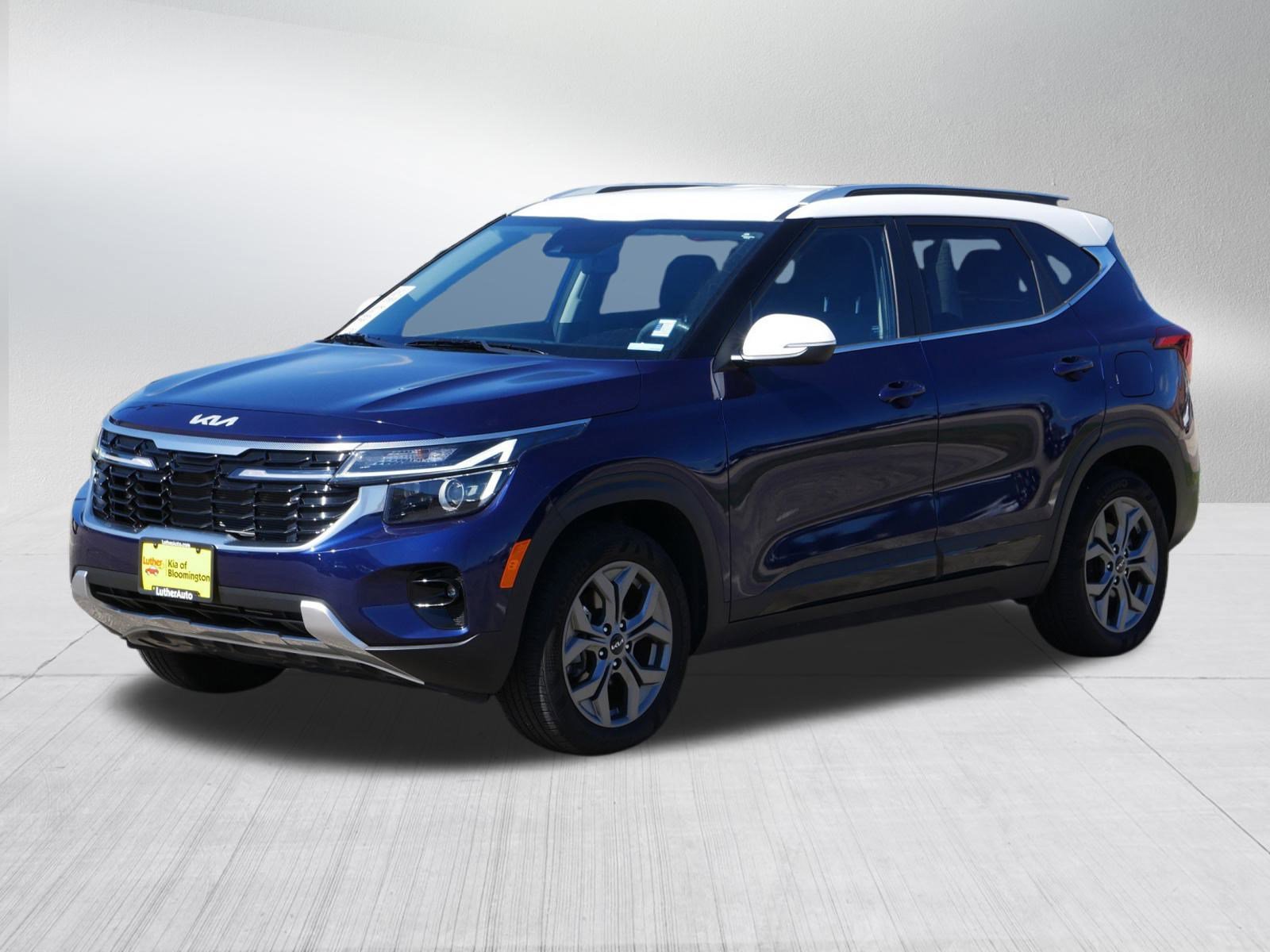 2024 Kia Seltos S X-Line photo 2