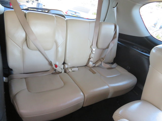 2017 Nissan Armada Platinum photo 16