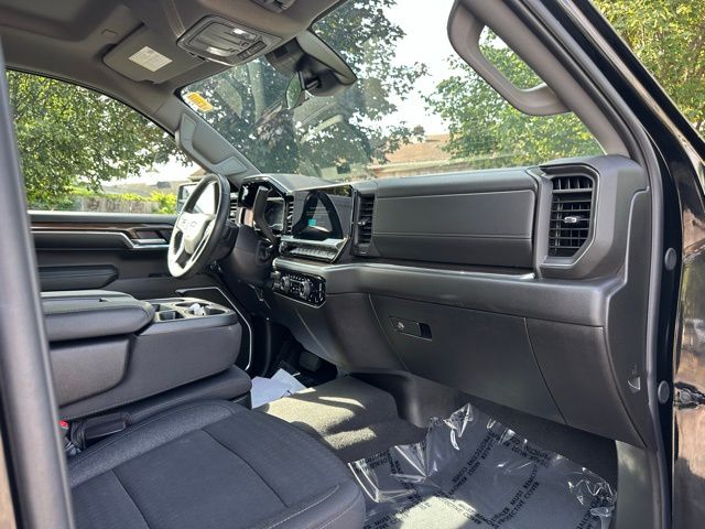 2024 Chevrolet Silverado 1500 RST photo 24