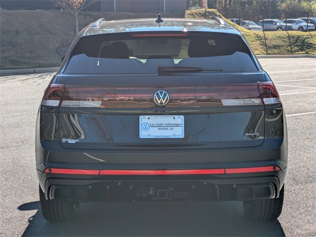 2026 Volkswagen Tiguan SEL R-Line photo 4