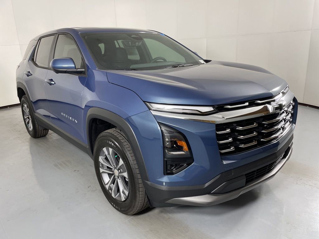 2026 Chevrolet Equinox LT photo 2
