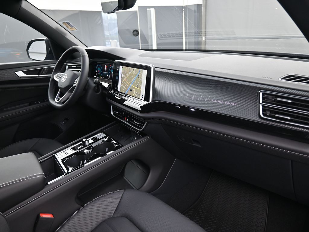 2025 Volkswagen Atlas Cross Sport SEL R-Line photo 44