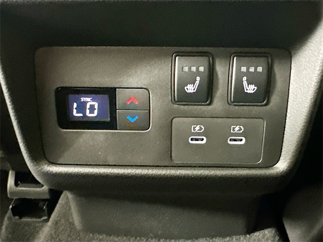 2026 Nissan Rogue Platinum photo 19
