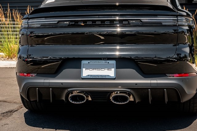 2025 Porsche Cayenne Turbo GT photo 4