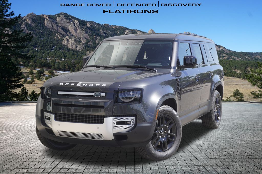 2025 Land Rover Defender S's photo
