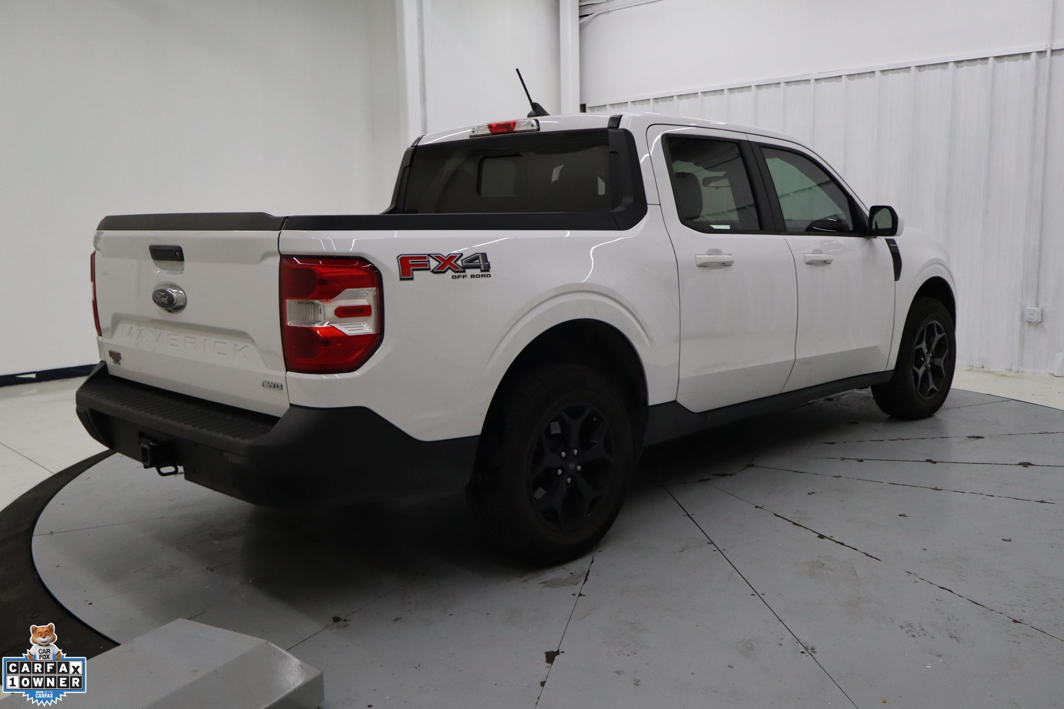 2023 Ford Maverick Lariat photo 2
