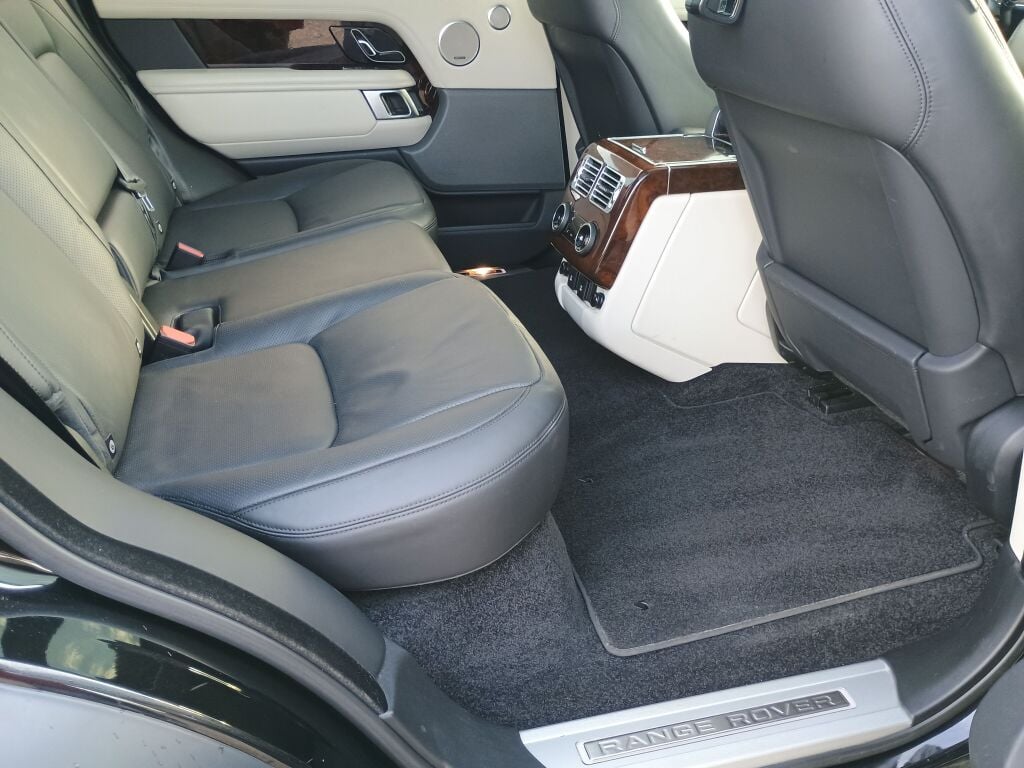 2021 Land Rover Range Rover P525 HSE HSE Westminster Edition photo 18