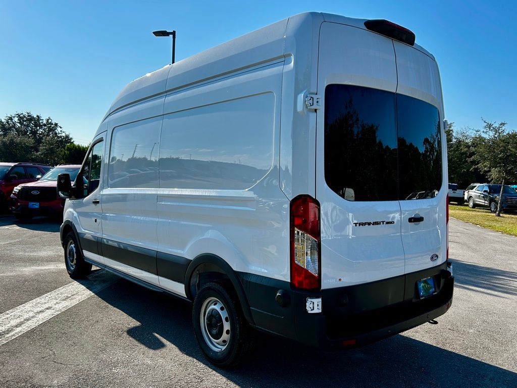 2026 Ford Transit Cargo photo 4