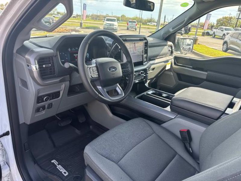 2025 Ford F-150 XLT photo 9