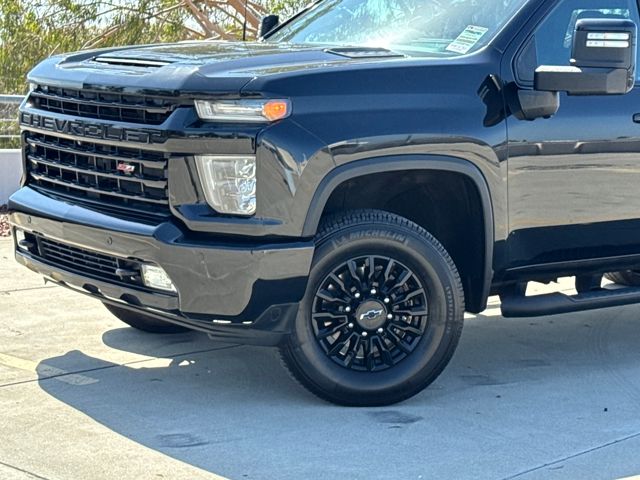 2022 Chevrolet Silverado 3500HD LTZ photo 3