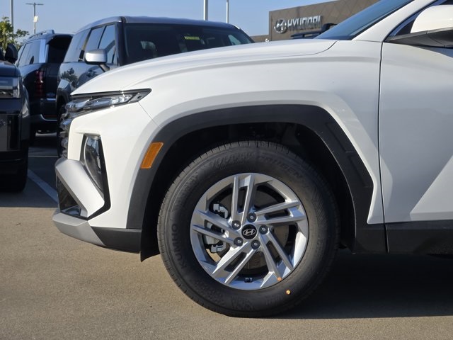 2026 Hyundai Tucson SE photo 3