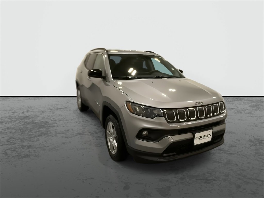 2022 Jeep Compass North Edition Latitude photo 2