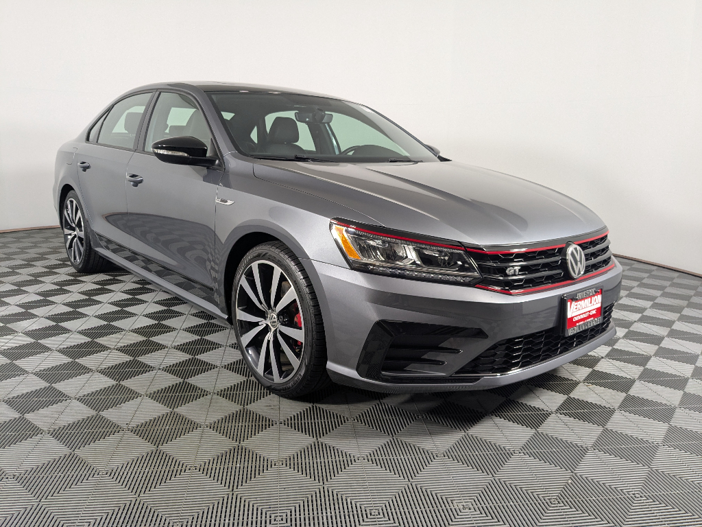 2018 Volkswagen Passat GT