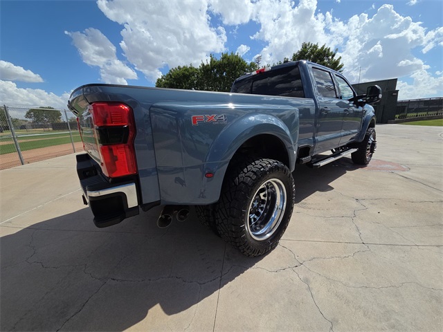 2023 Ford F-450 photo 6
