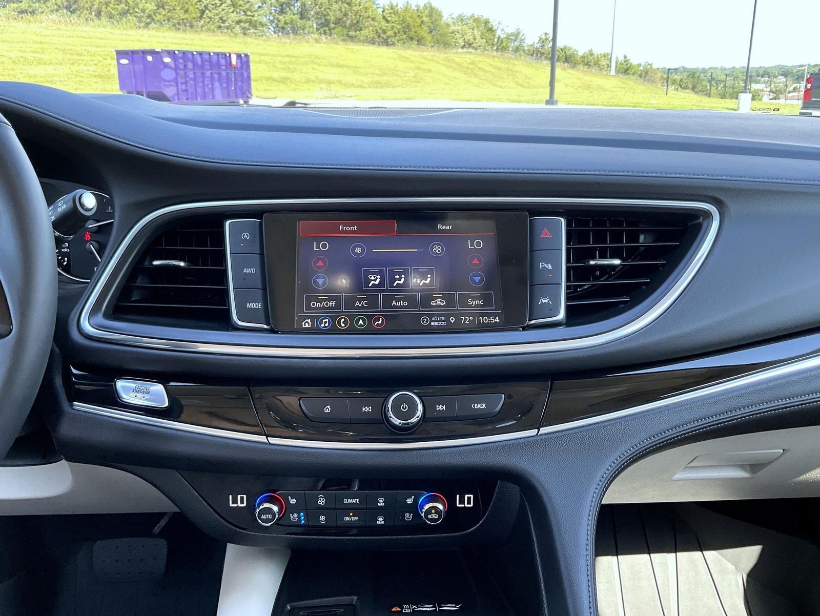 2024 Buick Enclave Avenir photo 13