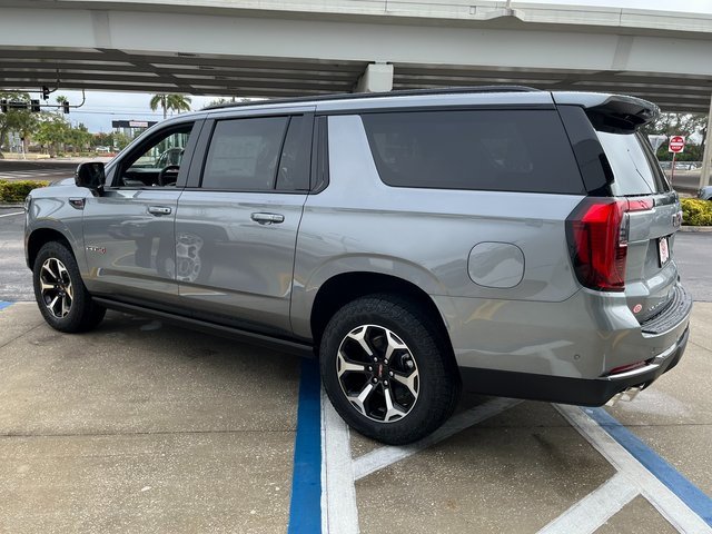 2026 Gmc Yukon XL AT4 photo 4