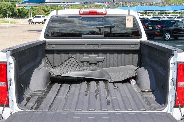 Used 2022 Summit White Chevrolet Z71 image 10