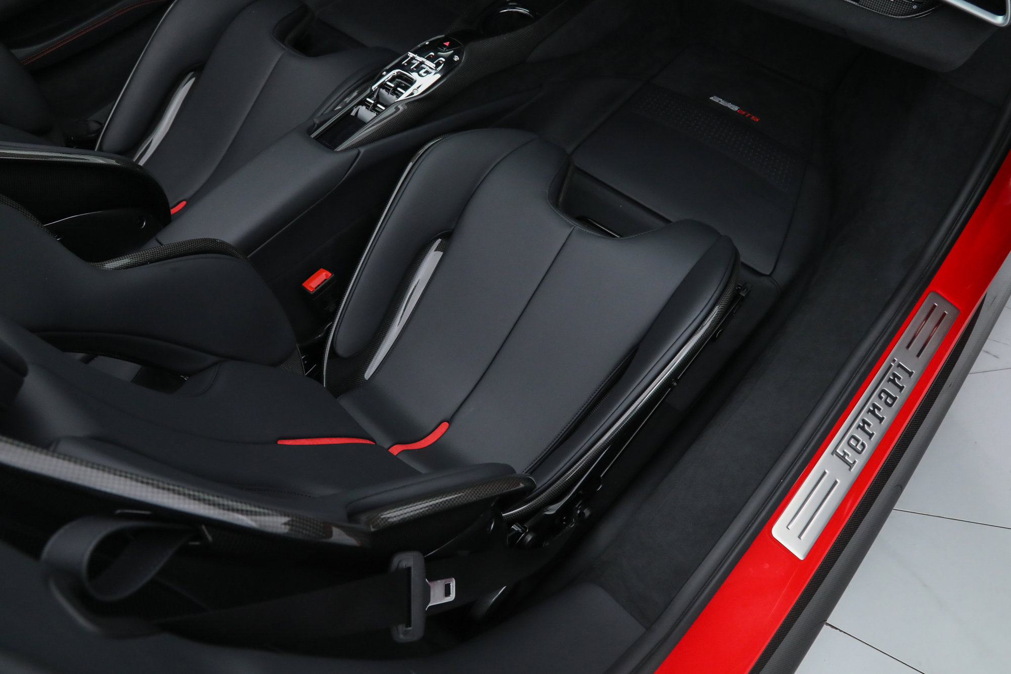 2024 Ferrari 296 GTS photo 23
