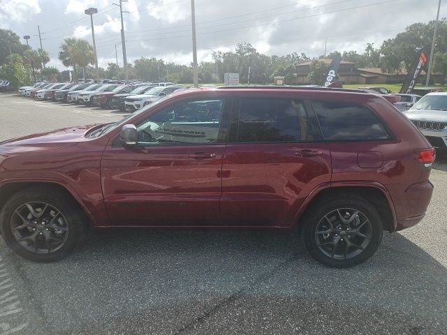 2021 Jeep Grand Cherokee Anniversary Edition photo 4