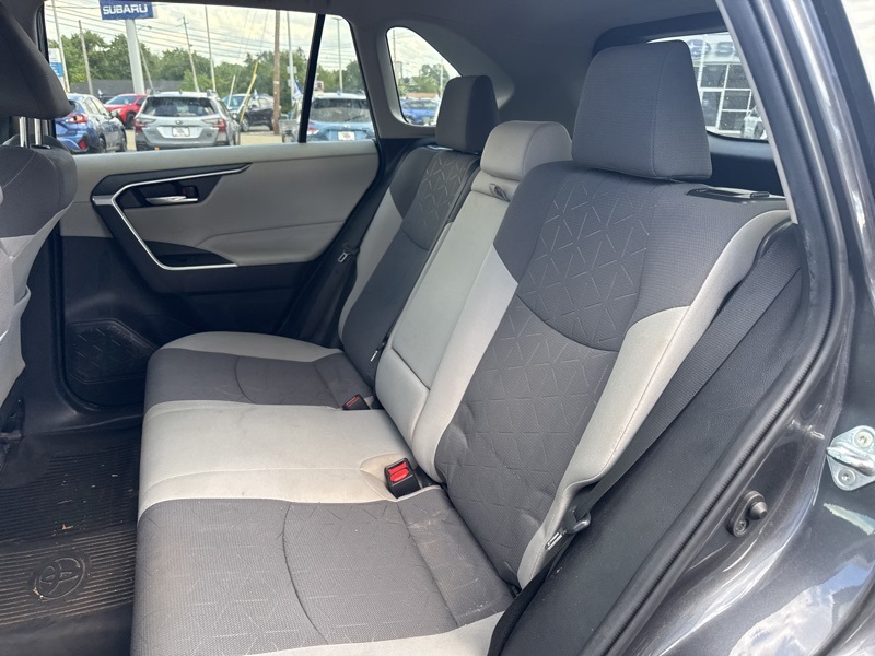 2020 Toyota RAV4 XLE Sport photo 13