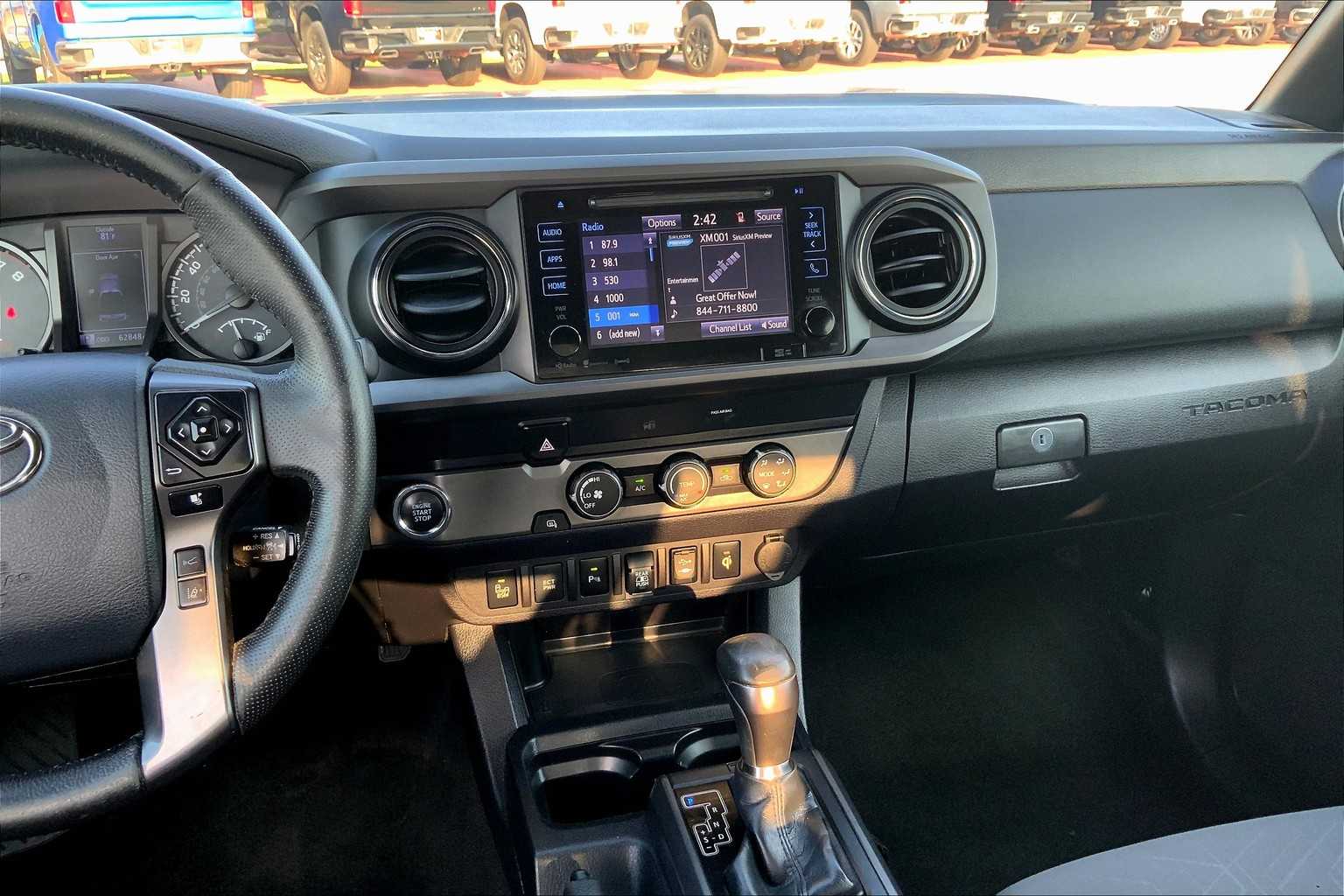 2019 Toyota Tacoma TRD photo 12