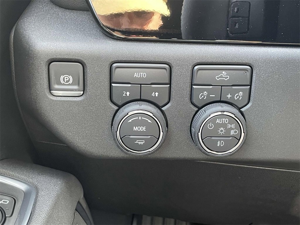 2025 Chevrolet Silverado 1500 RST photo 17