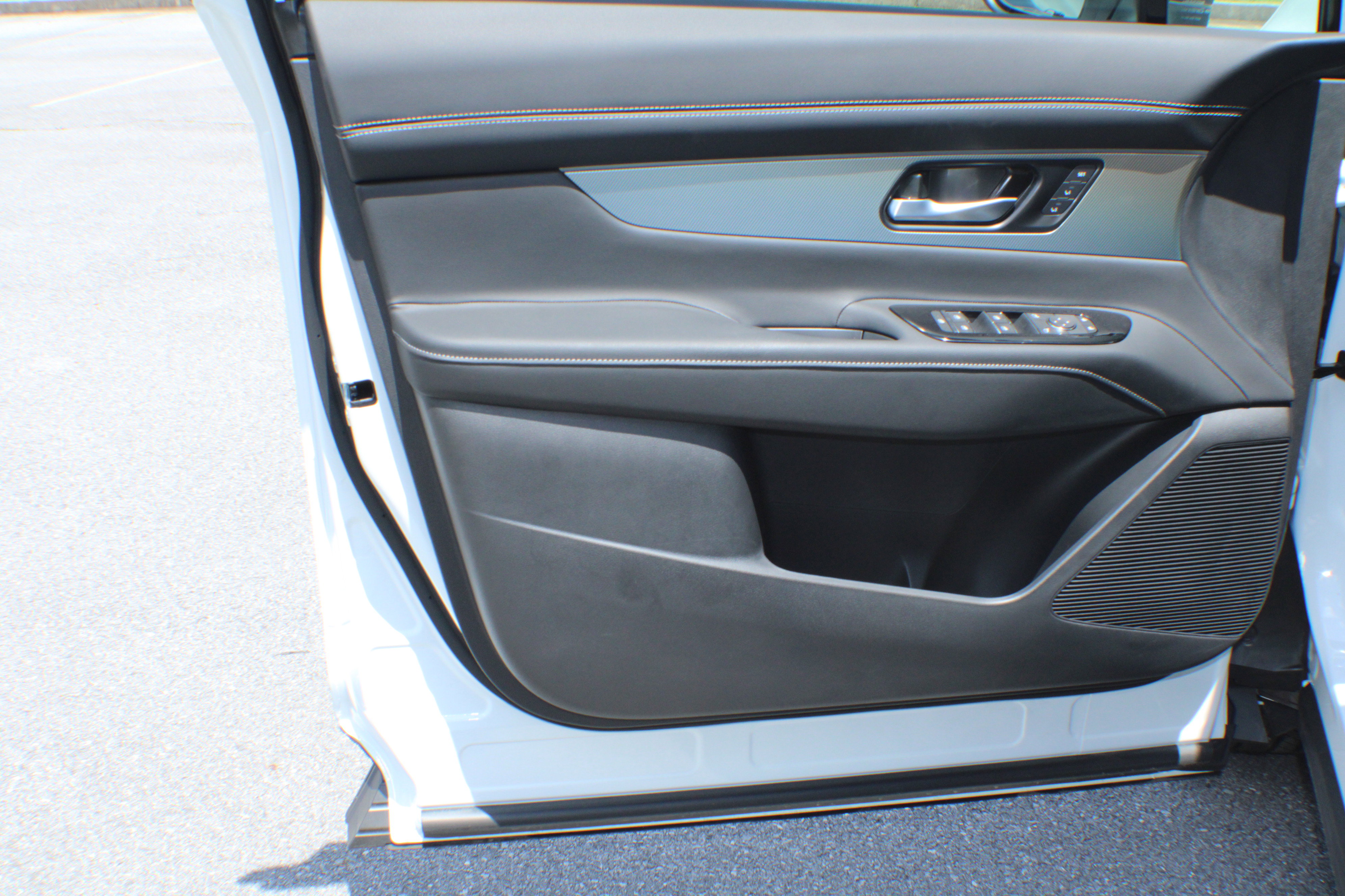 2025 Nissan Murano SL photo 6