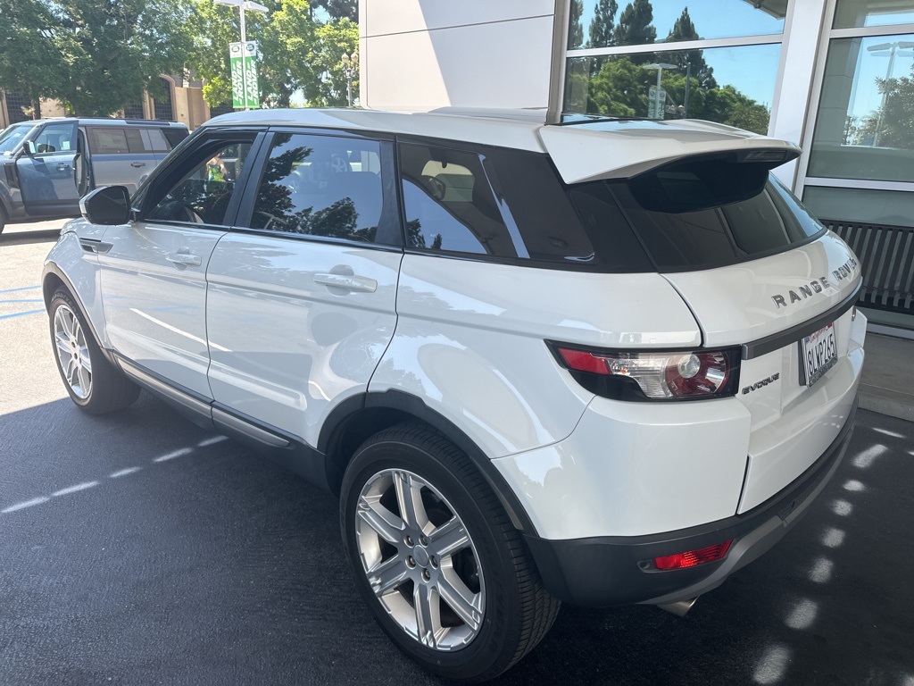 2015 Land Rover Range Rover Evoque Pure photo 4