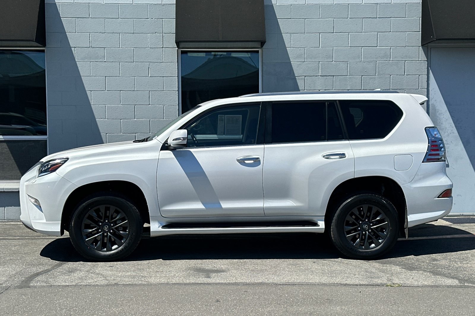 2023 Lexus GX 460 photo 7