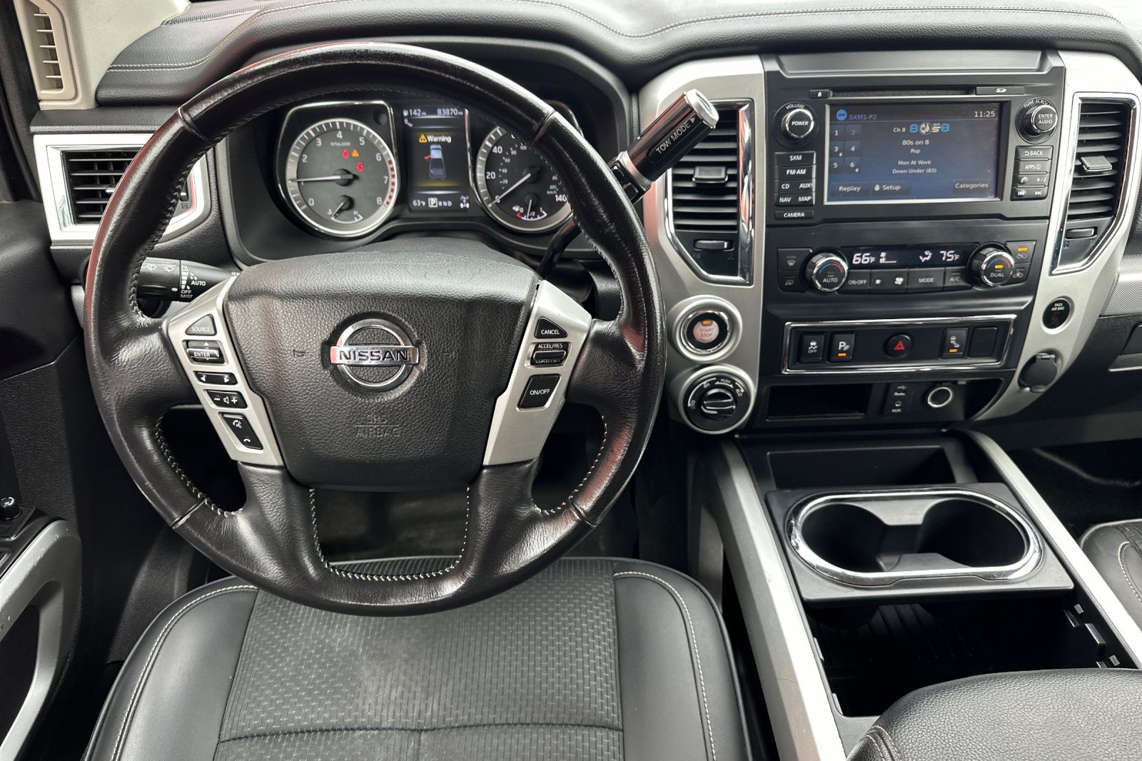 2018 Nissan Titan PRO-4X photo 10